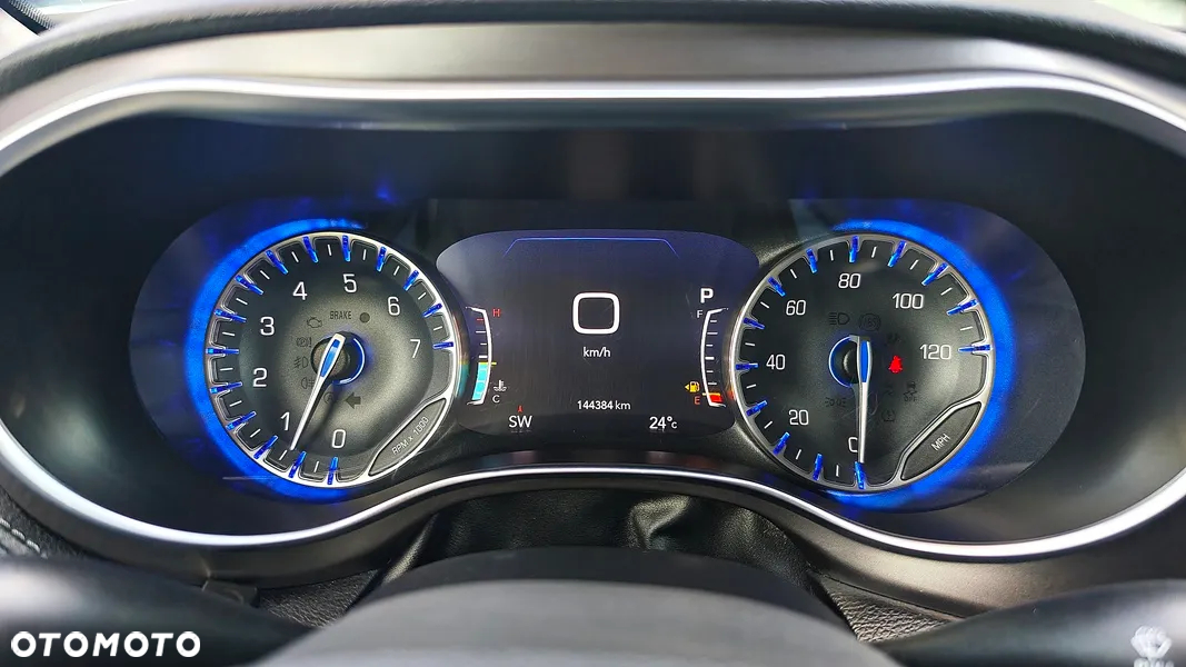 Chrysler Pacifica - 13