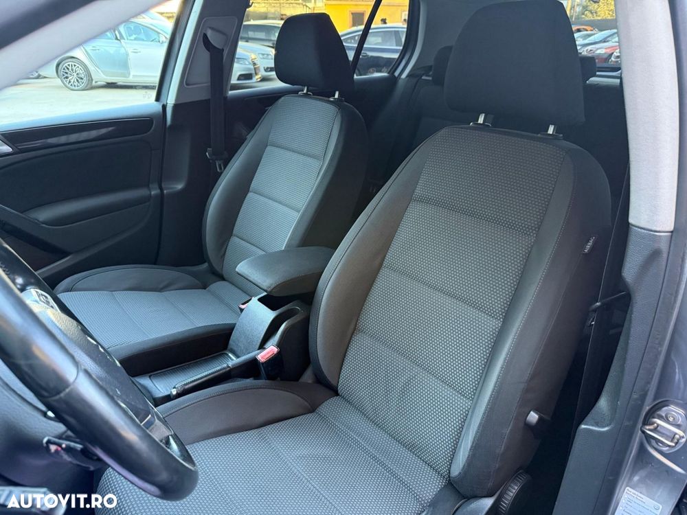 Volkswagen Golf - 7