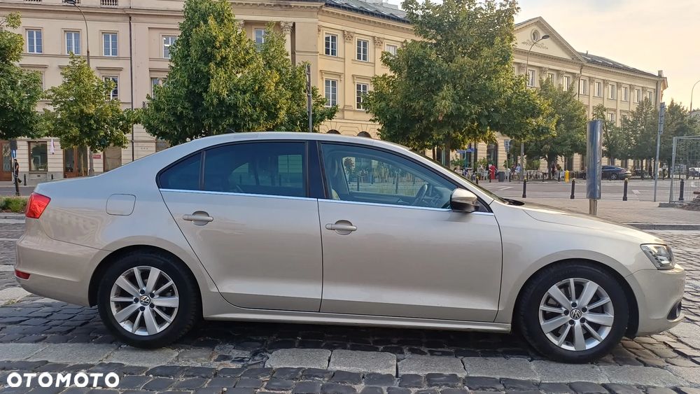 Volkswagen Jetta 1.4 TSI Highline - 8
