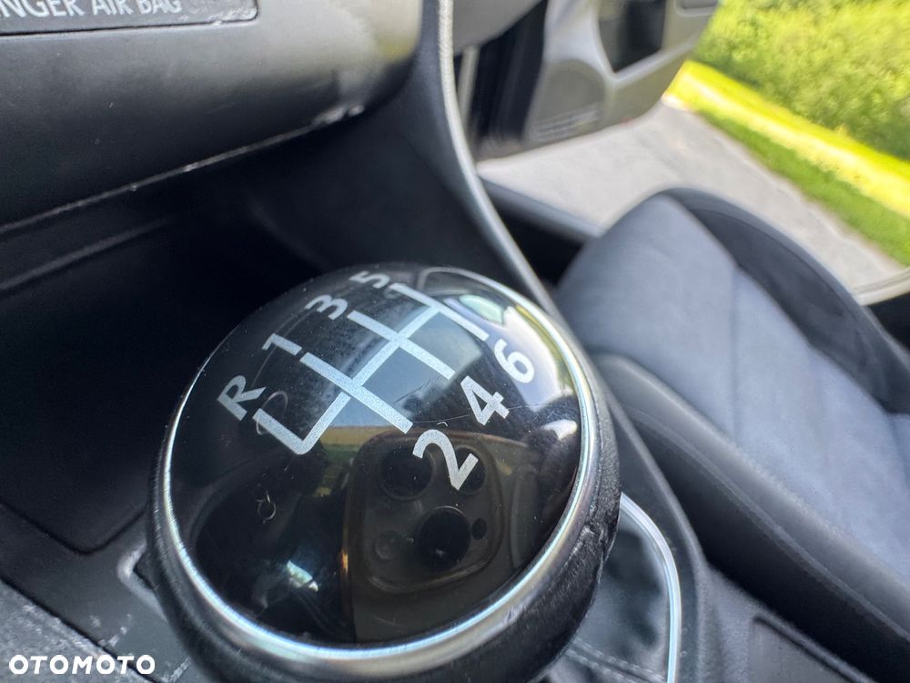 Volkswagen Golf - 21