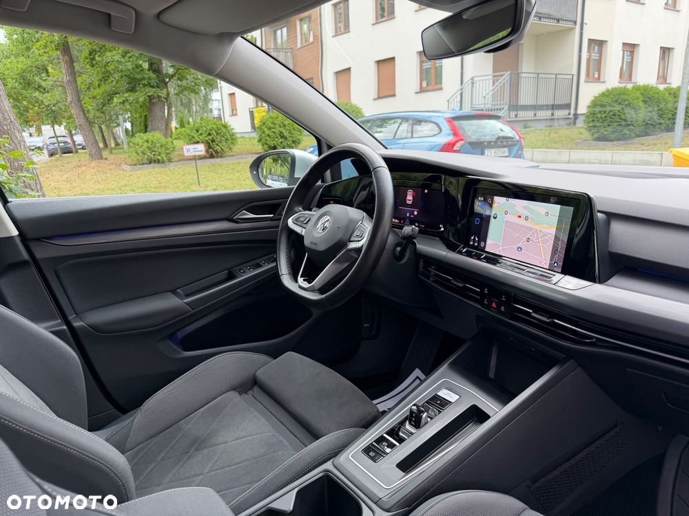 Volkswagen Golf 1.5 eTSI OPF DSG Edition 50 - 28