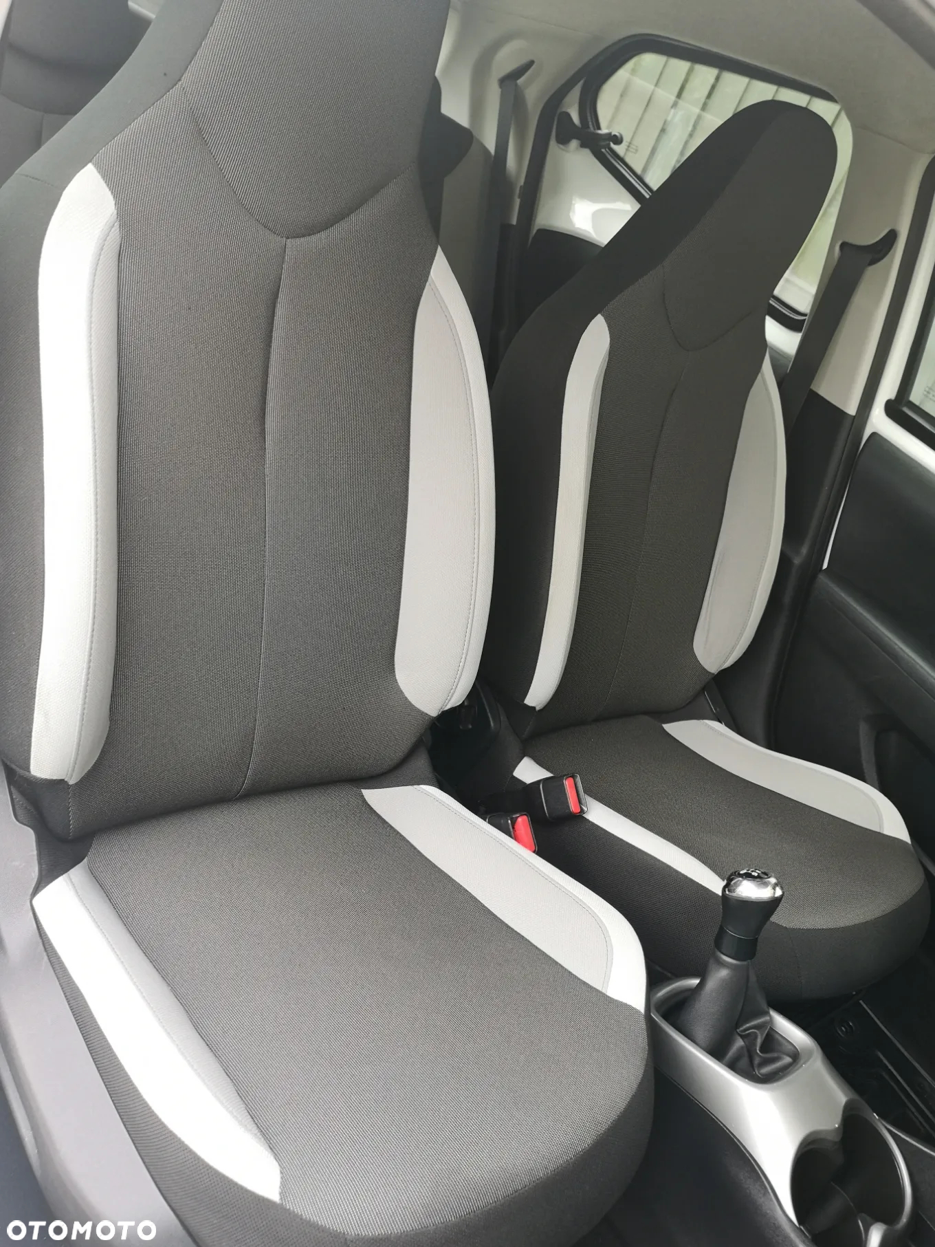 Toyota Aygo 1.0 VVT-i Sprint EU6 - 17