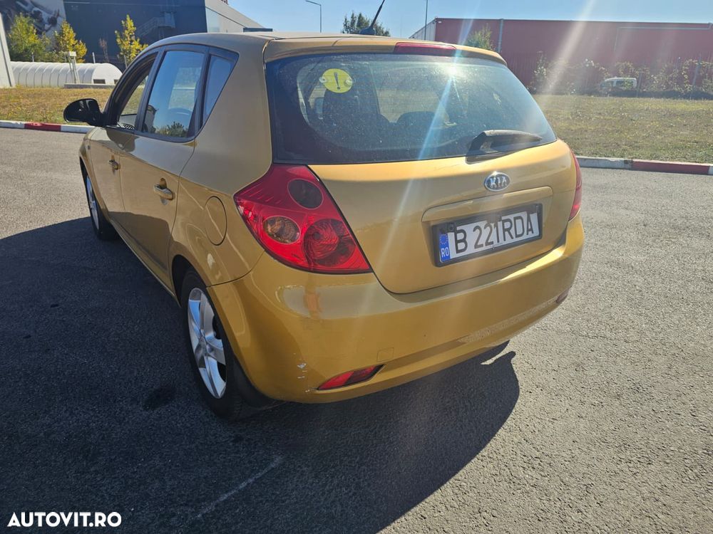Kia Ceed - 5