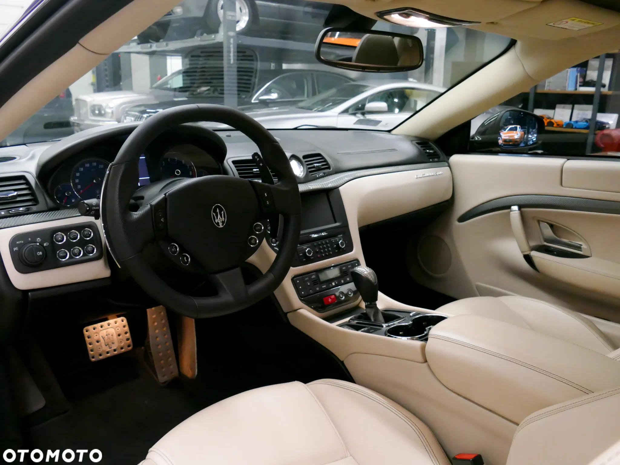 Maserati GranTurismo S Automat - 9