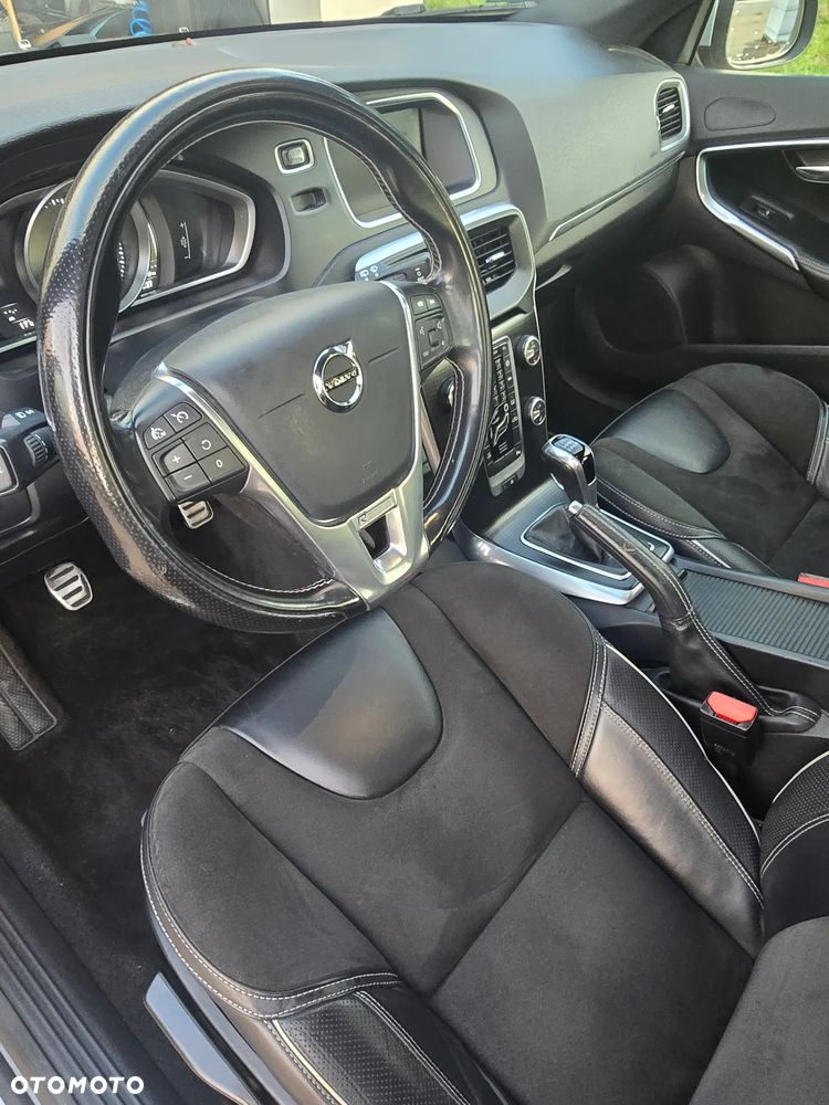 Volvo V40 D3 Drive-E R-Design Momentum - 8