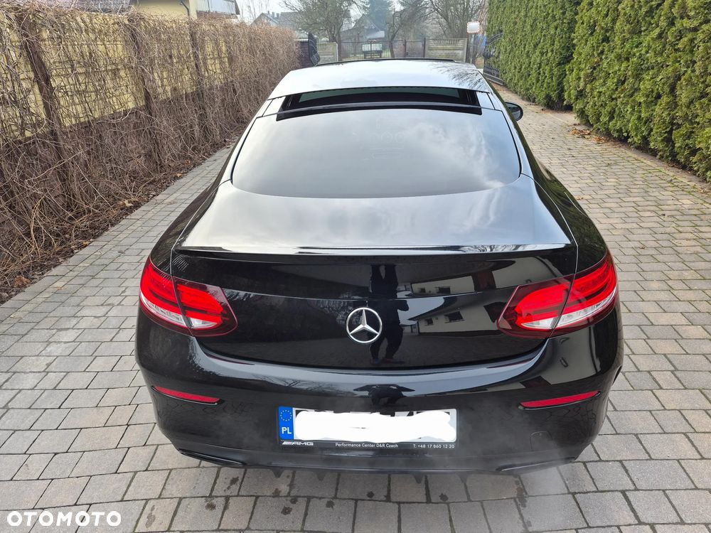 Mercedes-Benz Klasa C 300 4Matic 9G-TRONIC - 5