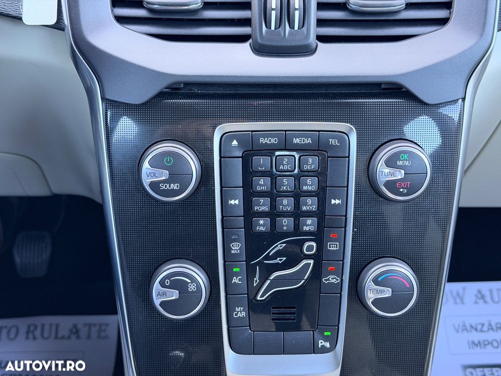 Volvo V40 D2 DRIVe Kinetic - 22