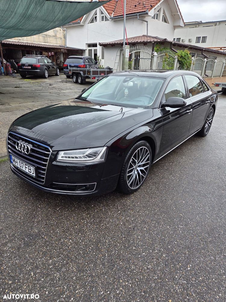 Audi A8 4.2 TDI DPF (clean diesel) quattro tiptronic Lang - 1