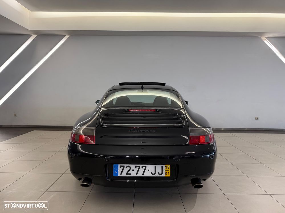 Porsche 911 (996) Carrera Coupé - 7