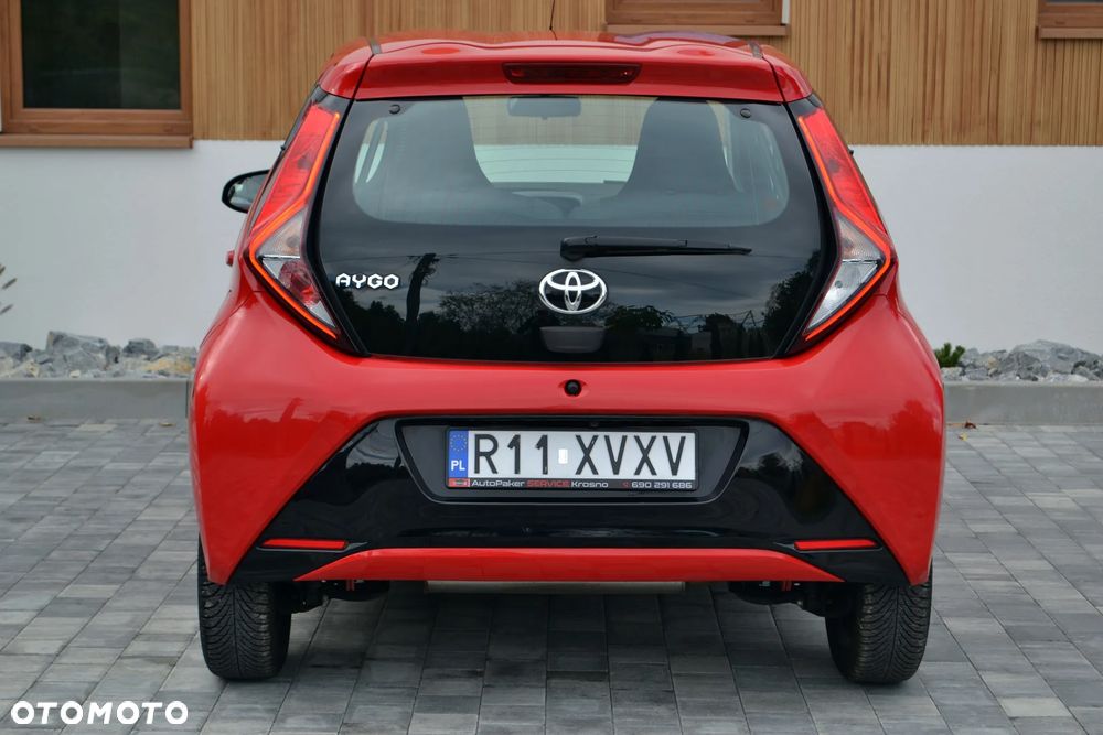 Toyota Aygo x.shift x-play connect - 15