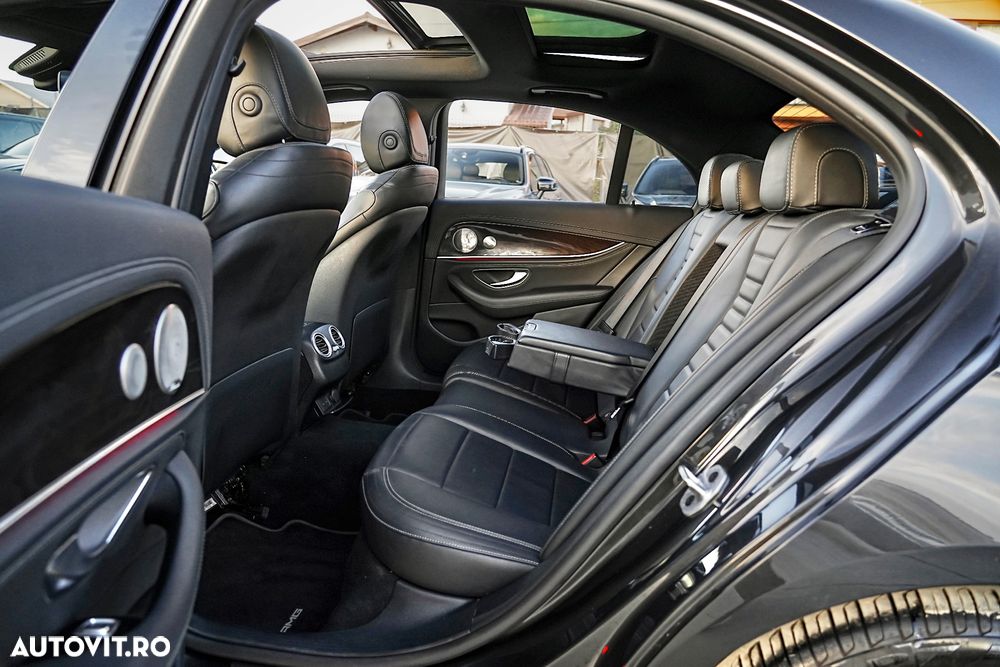 Mercedes-Benz E 300e 9G-TRONIC AMG Line - 18