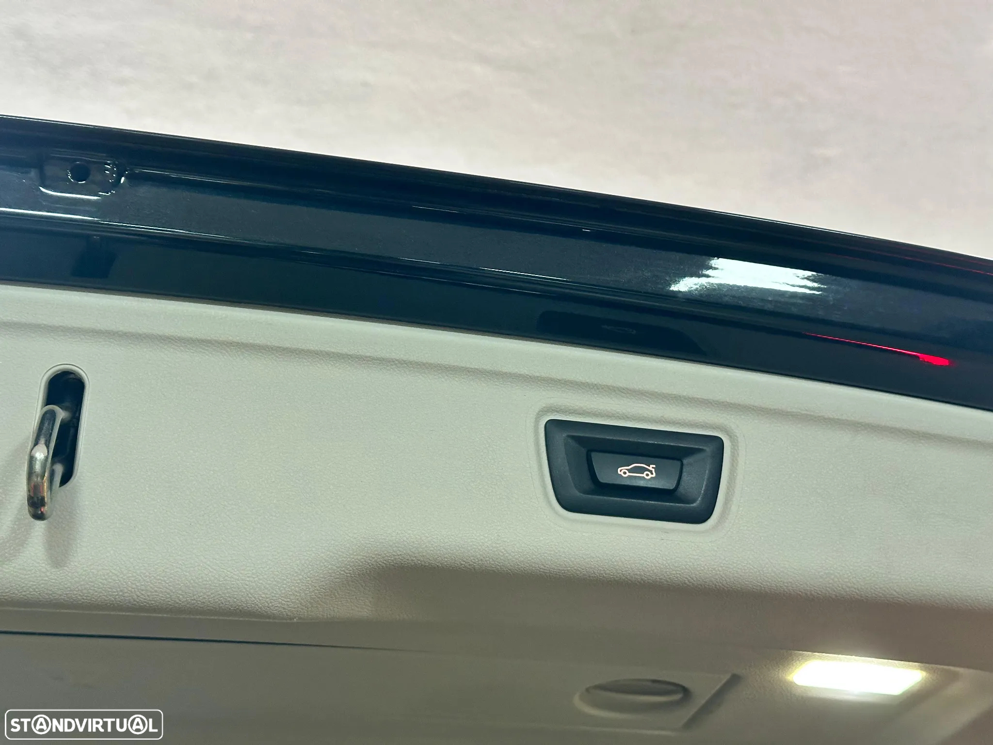 BMW 318 d Touring Auto - 30