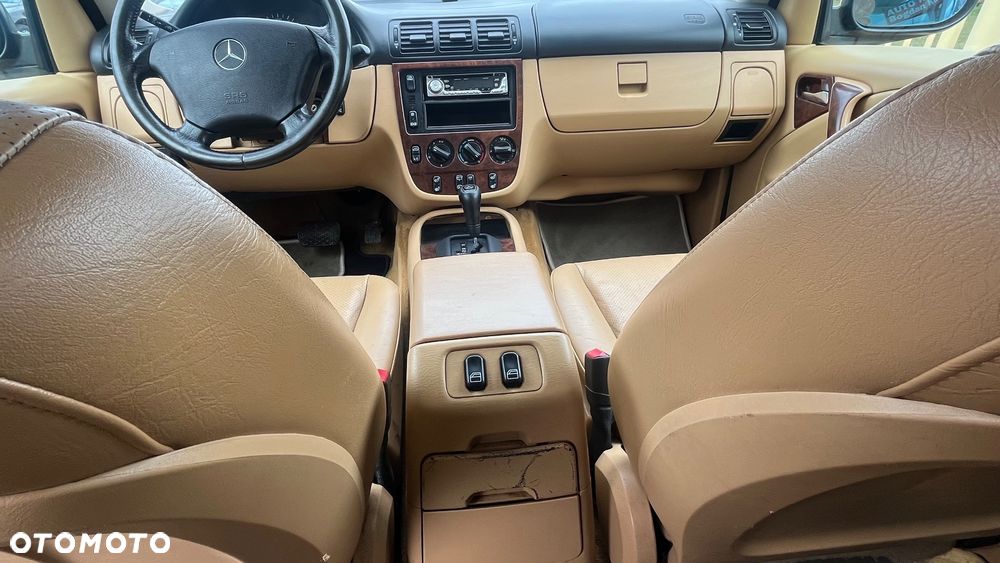 Mercedes-Benz ML 320 - 29