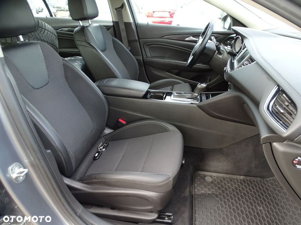 Opel Insignia - 14