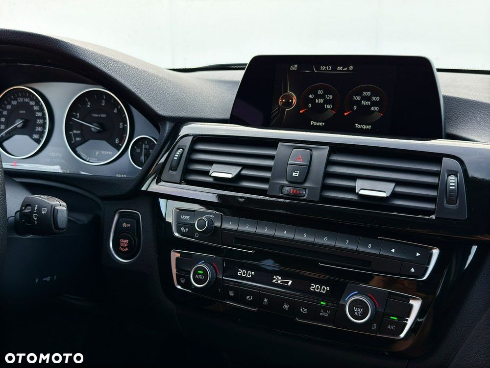 BMW Seria 3 320d Efficient Dynamics - 30