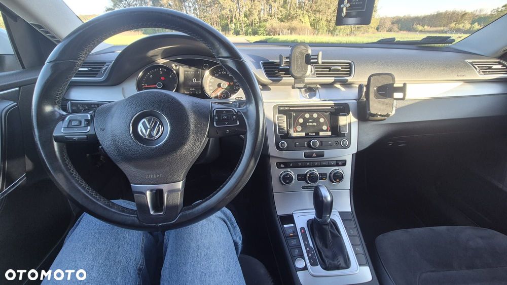 Volkswagen Passat 2.0 TDI DPF DSG Highline - 14