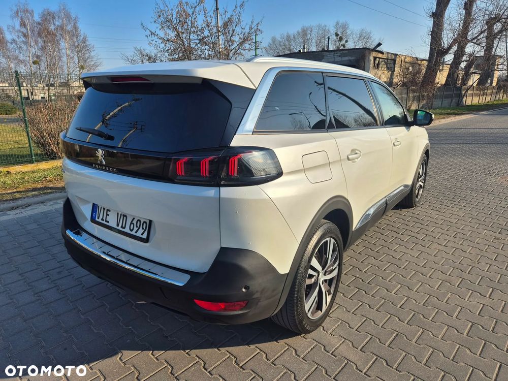 Peugeot 5008 - 9