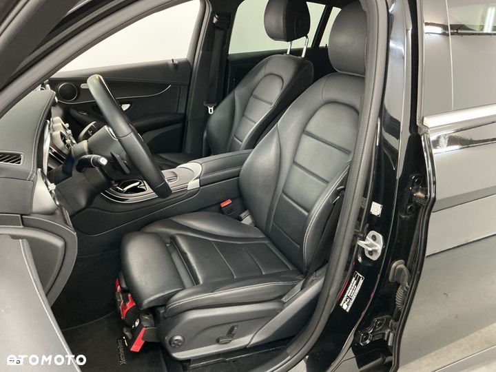 Mercedes-Benz GLC 300 de 4Matic 9G-TRONIC Exclusive - 10
