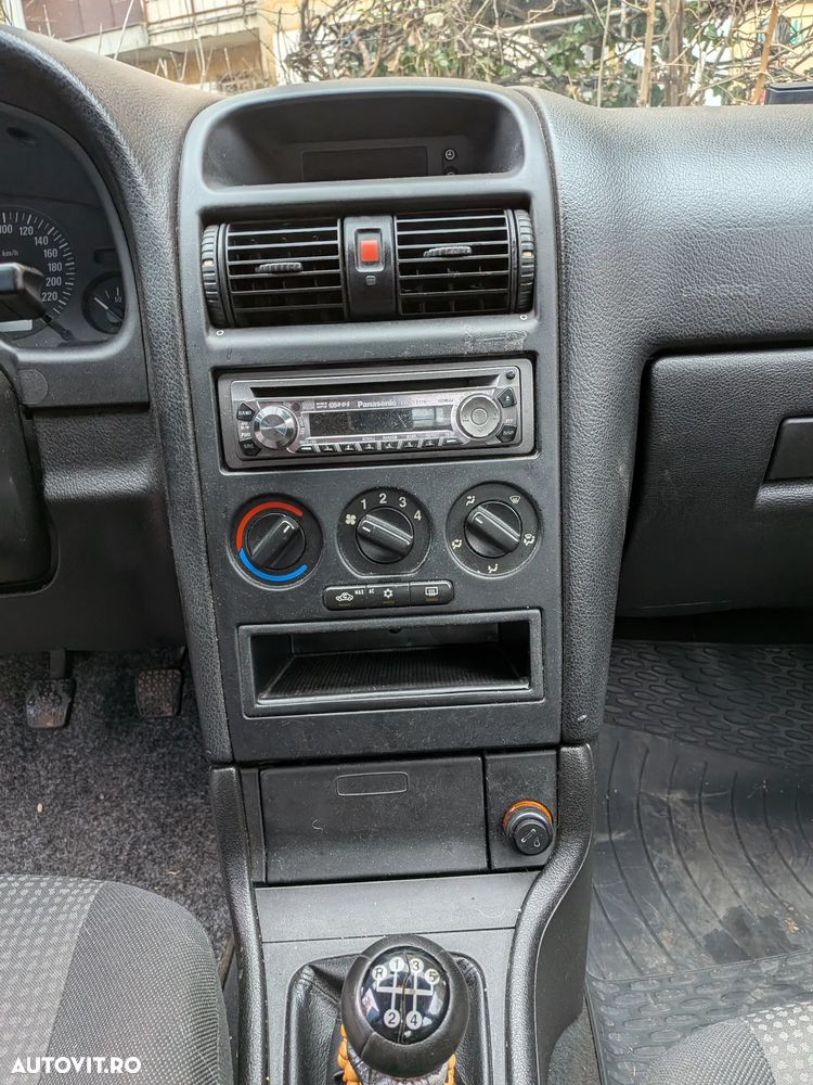 Opel Astra - 24