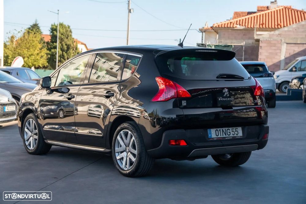 Peugeot 3008 2.0 HDi Hybrid4 - 10