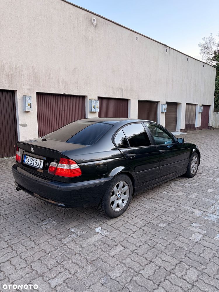 BMW Seria 3 318i - 6