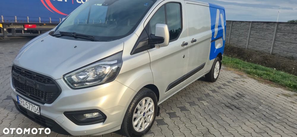 Ford TRANSIT CUSTOM - 17