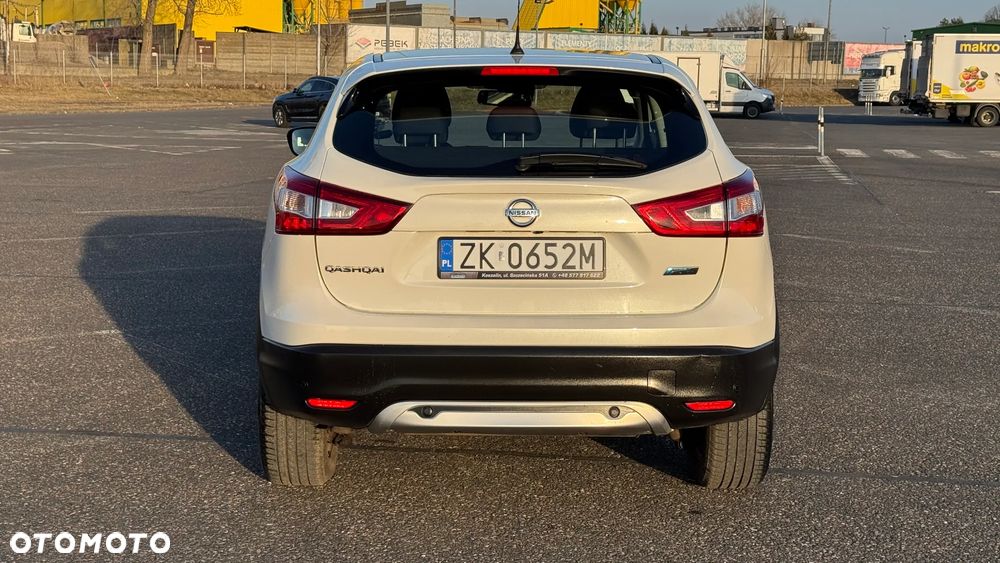 Nissan Qashqai 1.6 dCi DPF acenta - 14