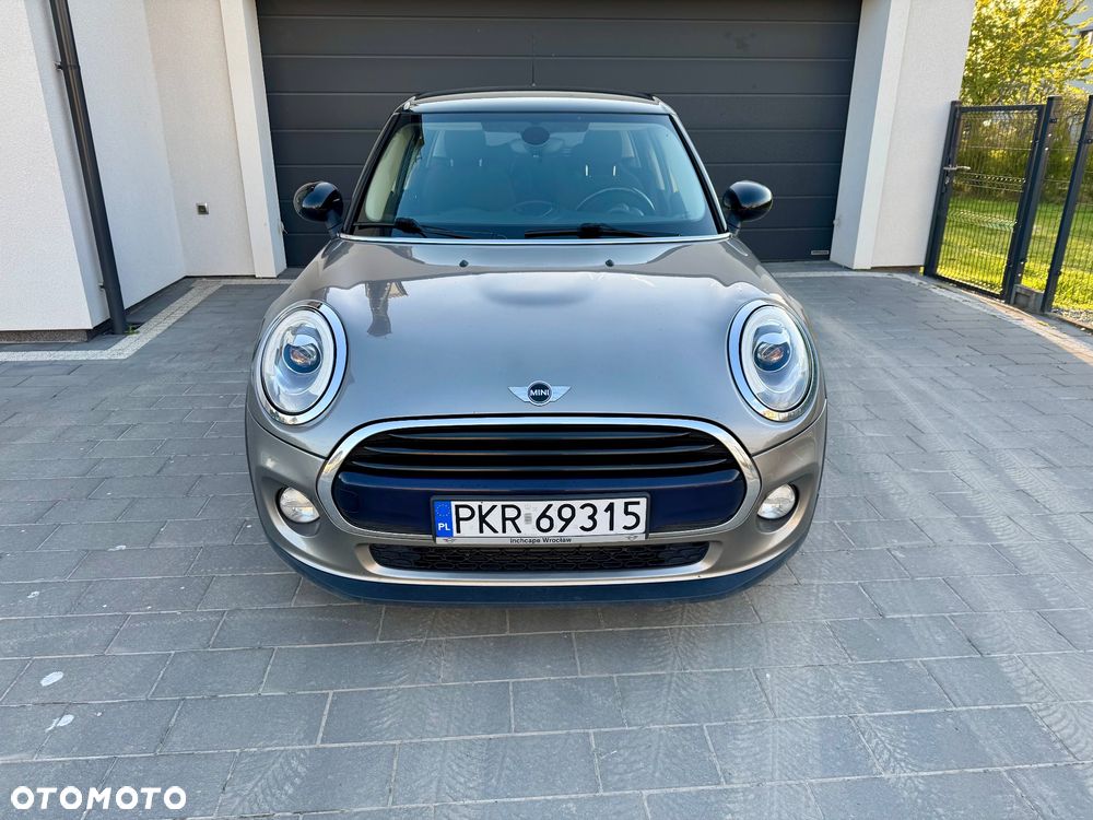 MINI Cooper Standard - 2