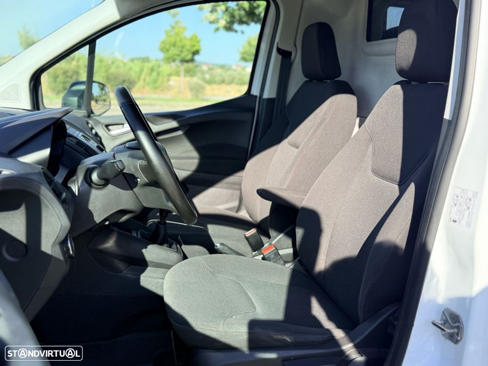 Ford Transit Courier - 5
