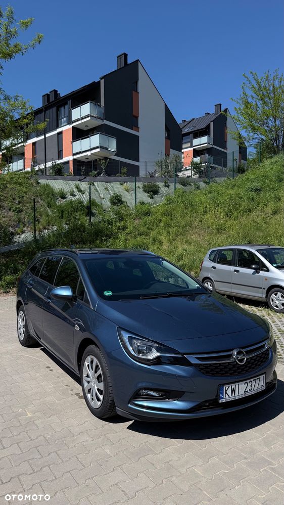 Opel Astra 1.6 CDTI Essentia - 12