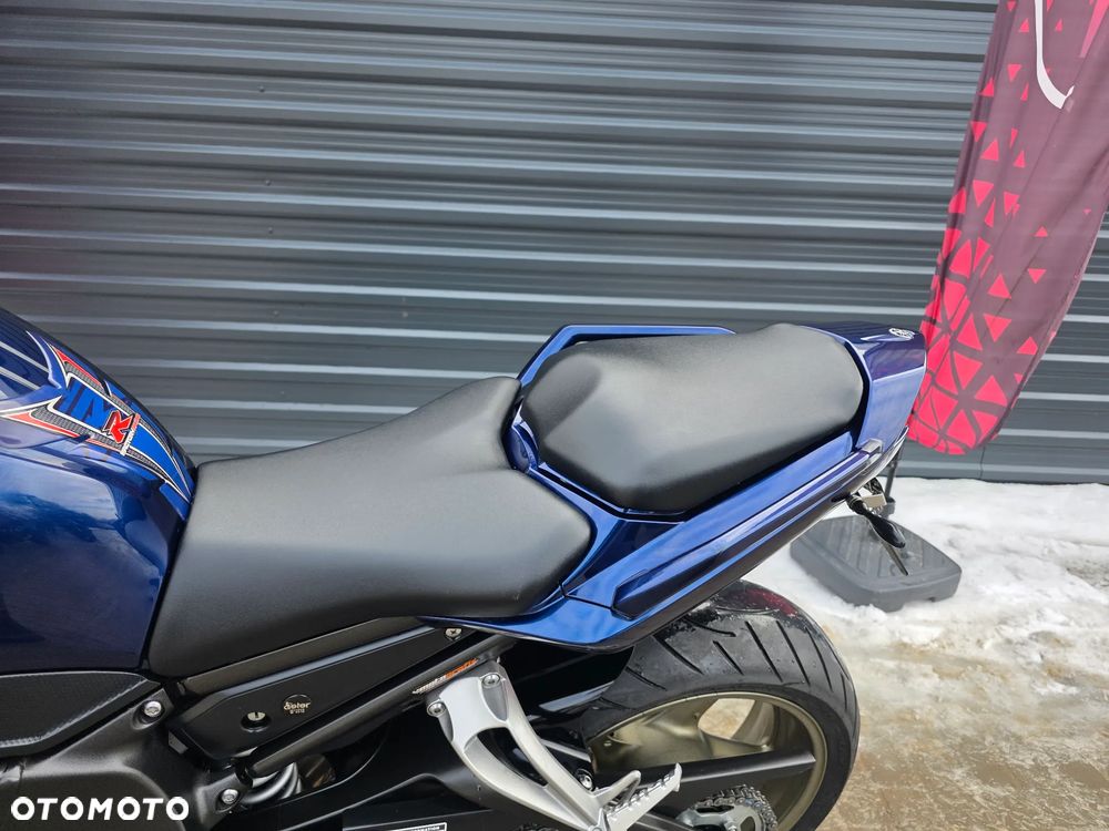 Yamaha FZ - 8