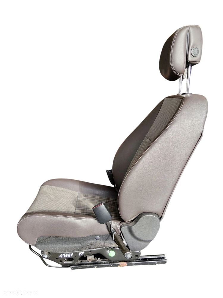 FOTEL PRAWY PRZÓD RENAULT MEGANE III (2008-2011) 1.9 DCI 130KM - 4