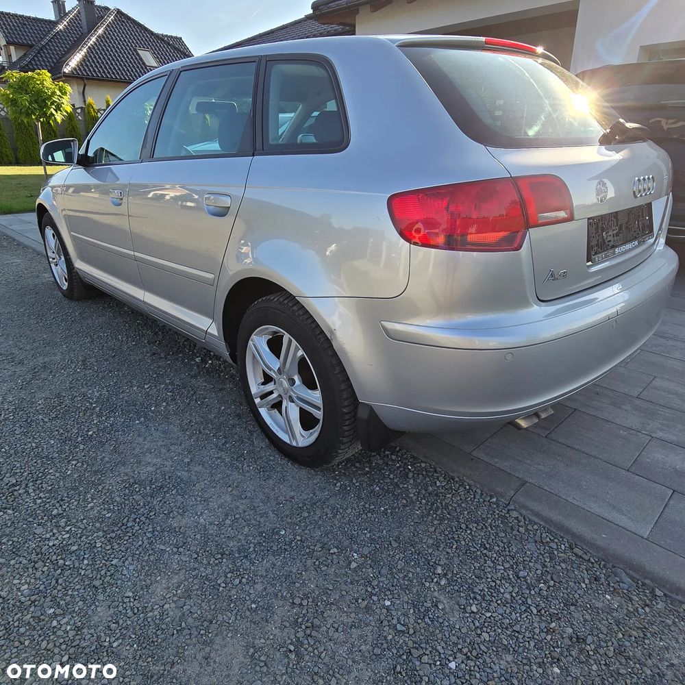 Audi A3 Sportback - 7