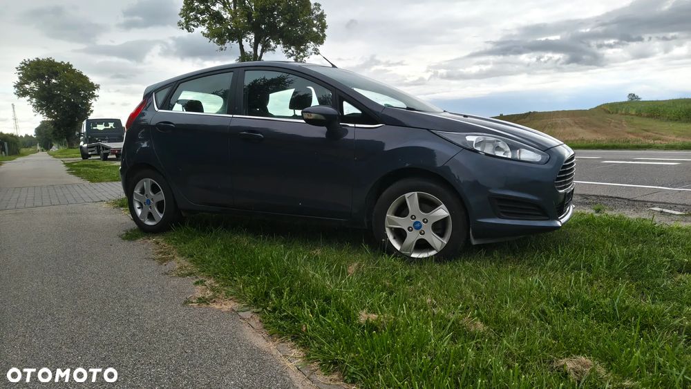 Ford Fiesta 1.25 Ambiente - 2