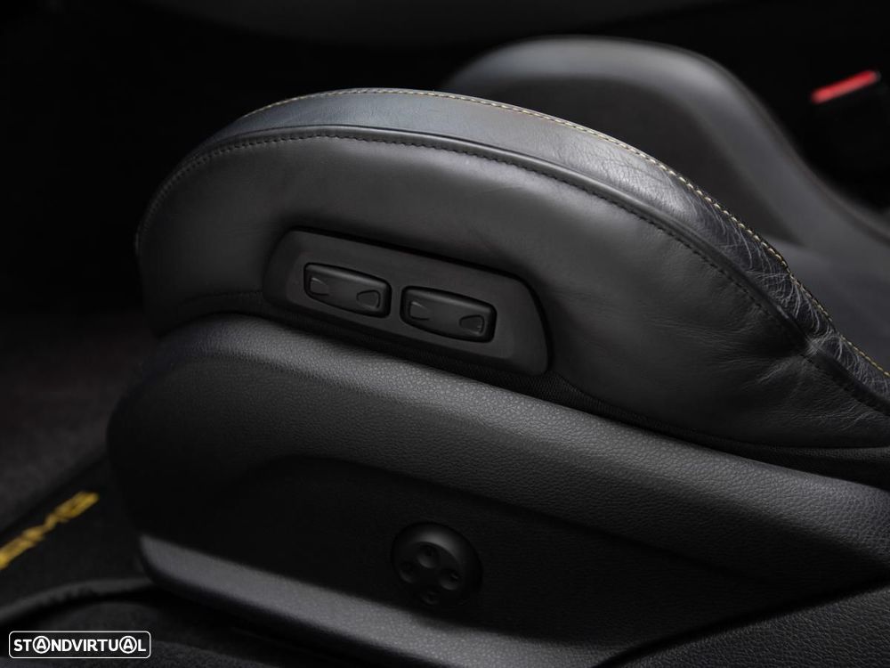 Mercedes-Benz E 63 AMG S 4-Matic+ - 31