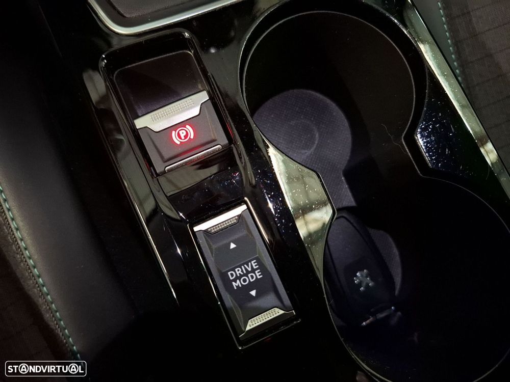 Peugeot 2008 1.2 PureTech Allure Pack - 20