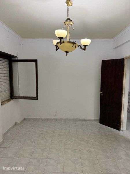 Arrenda-se apartamento T3 – Mem Martins - Grande imagem: 2/11