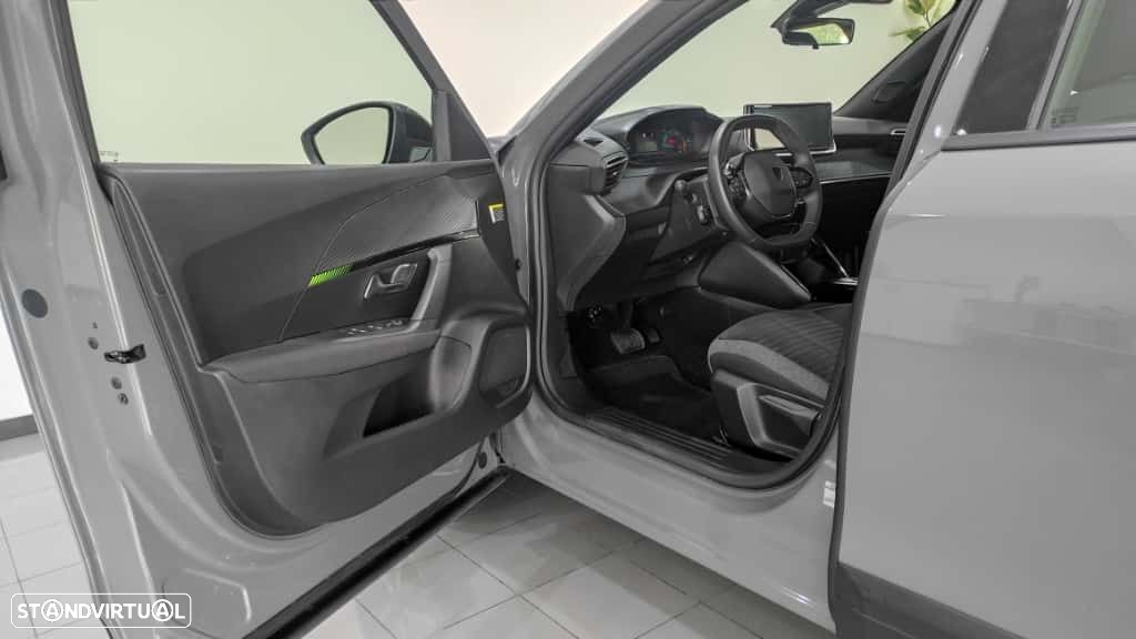 Peugeot e-2008 54 kWh Allure - 15