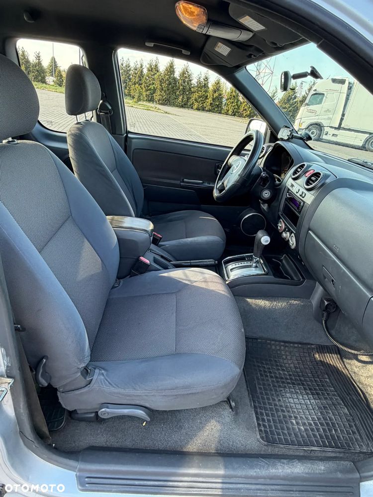 Isuzu D-Max 3.0d SC Custom - 12