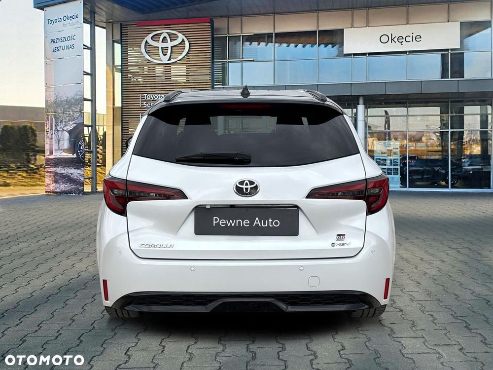 Toyota Corolla - 4