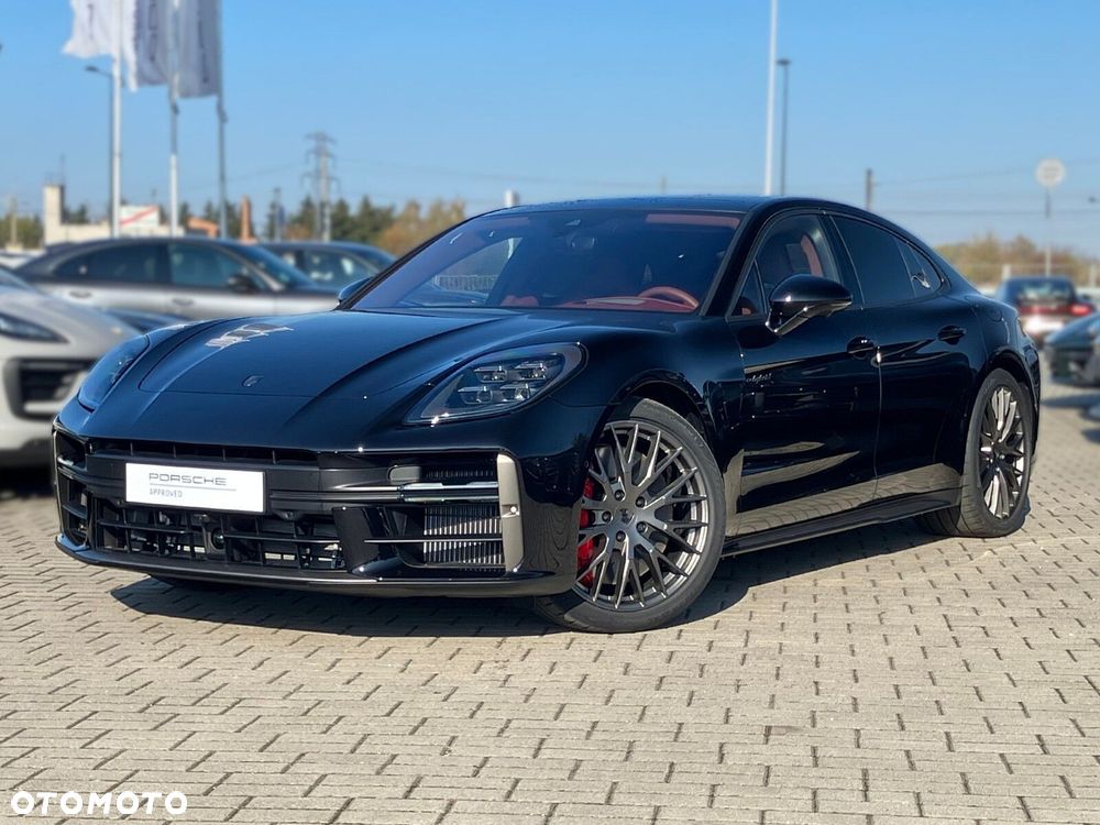 Porsche Panamera - 1