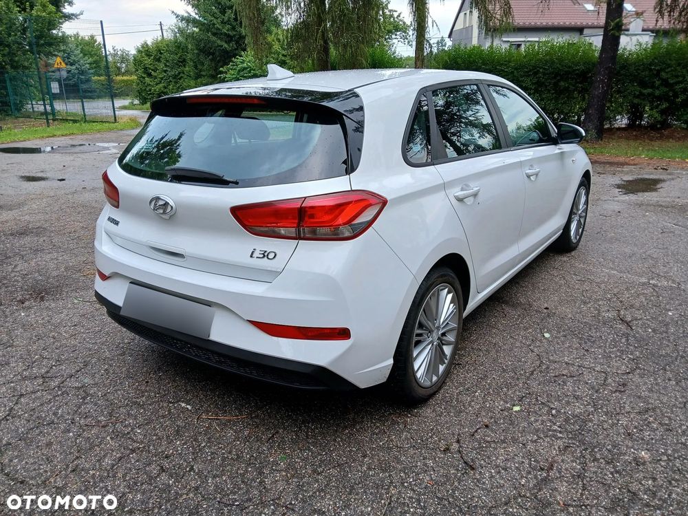 Hyundai i30 1.5 DPI Smart - 4