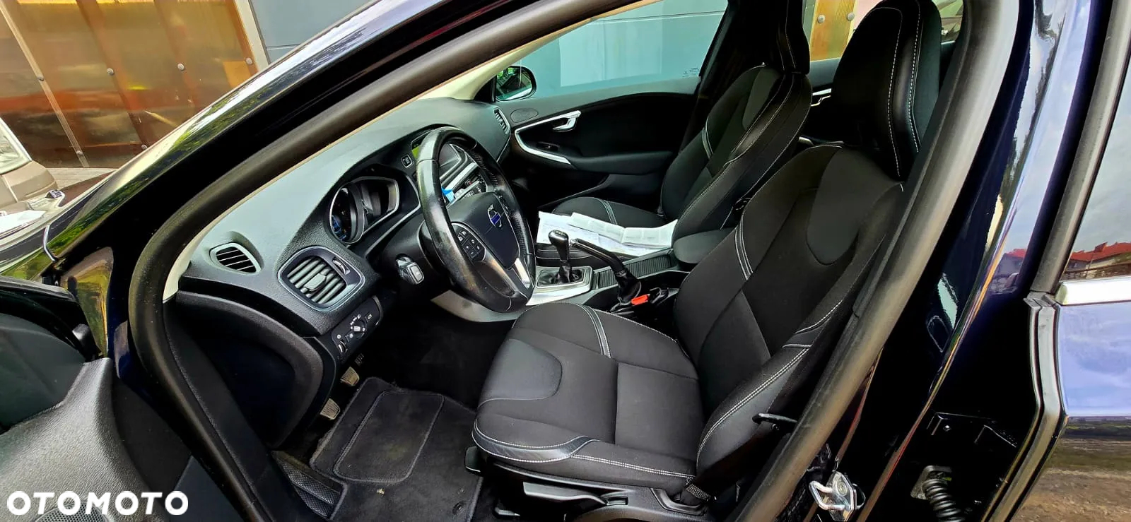 Volvo V40 D2 Drive-E Momentum - 27