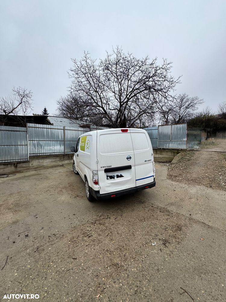 Nissan E-NV200 - 8