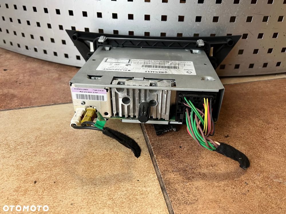 RADIO NAVI RENAULT LAGUNA III 281156980R - 3