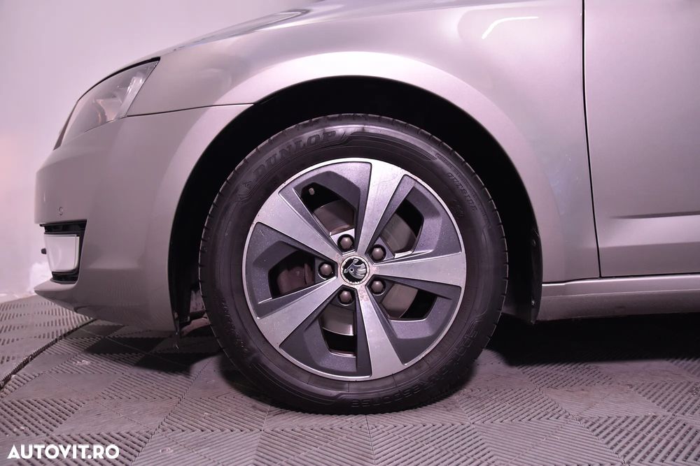 Skoda Octavia - 13