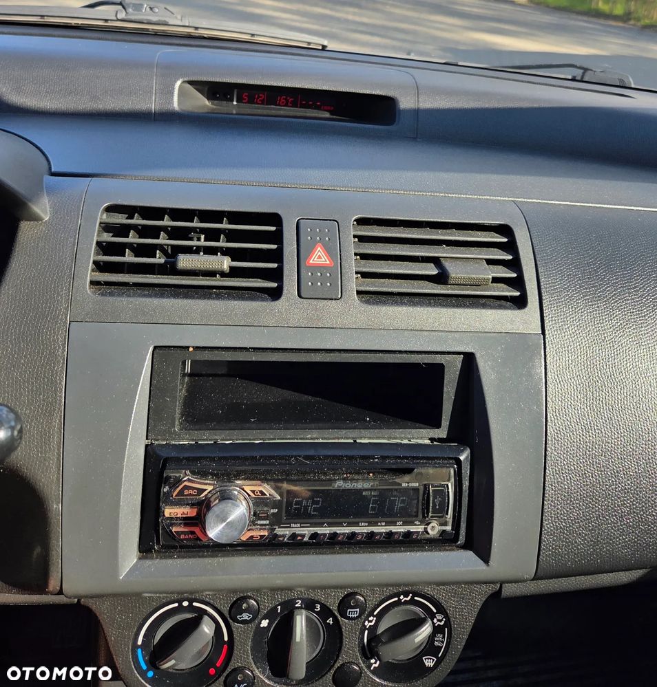 Suzuki Swift 1.3 GC - 13