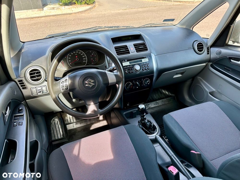 Suzuki SX4 1.6 DDiS Comfort - 9
