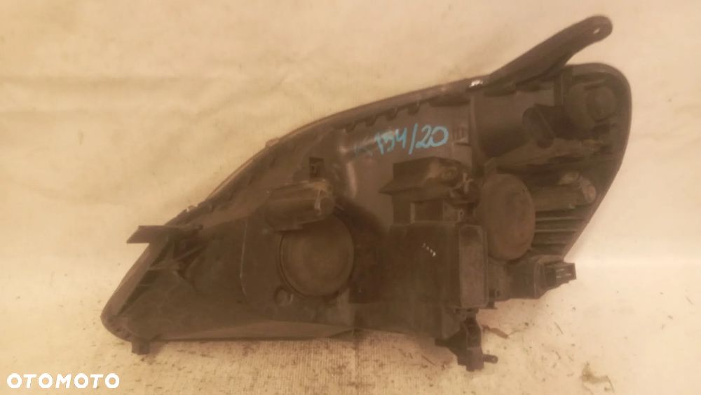 .  PRZOD PRZEDNIA LAMPA PRAWA OPEL ZAFIRA B - 5