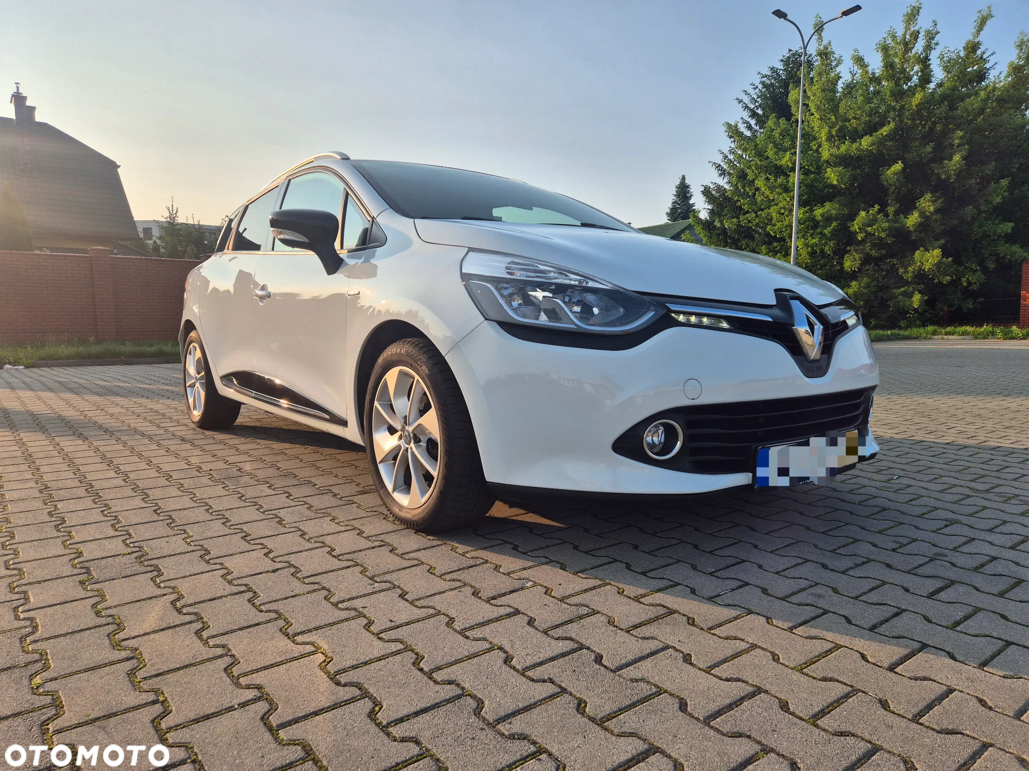 Renault Clio 0.9 TCe Limited - 8